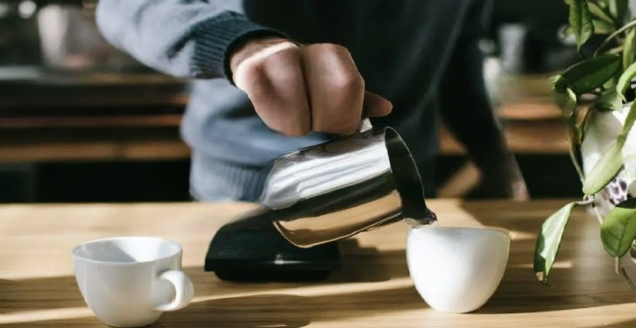 The Secret Ingredient in Old-School Coffee: Why Adding an Egg Makes It Smoother and Less Bitter